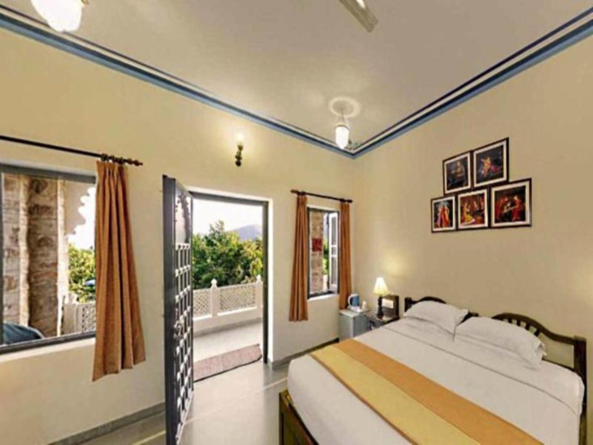 The Udaibagh Hotel Udaipur Kültér fotó