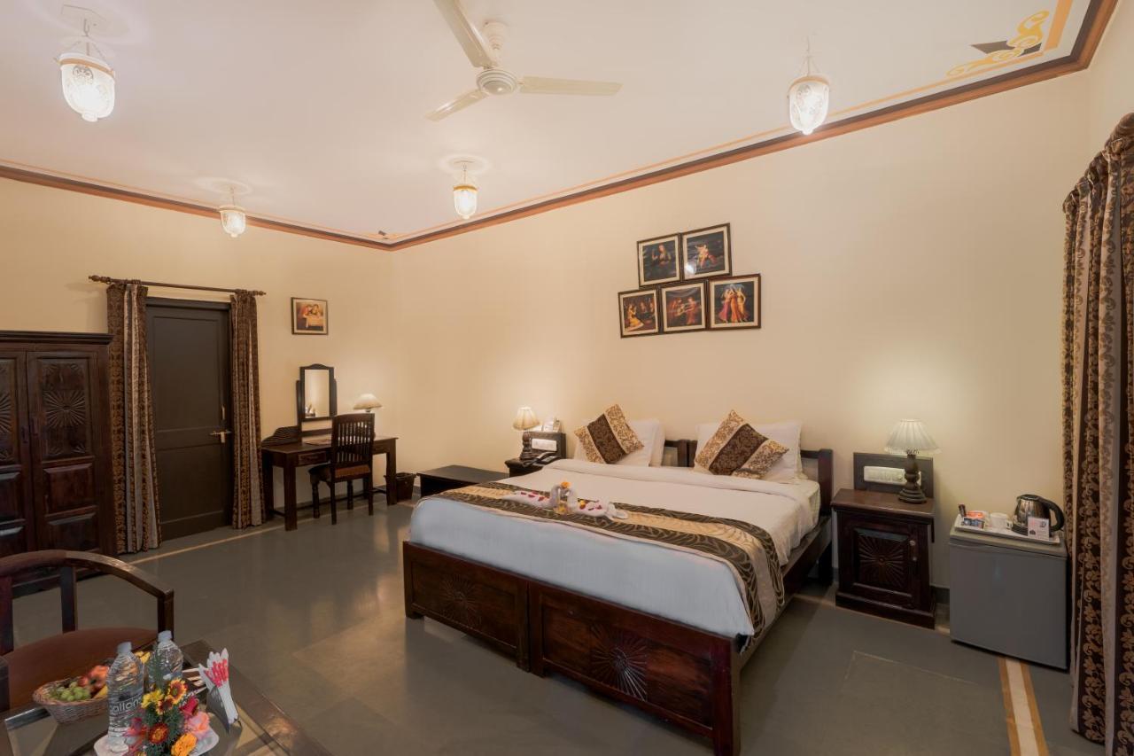 The Udaibagh Hotel Udaipur Kültér fotó
